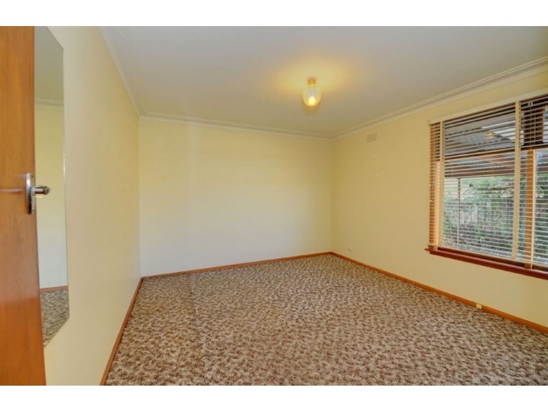 50 Grandview Grove, Wendouree VIC 3355