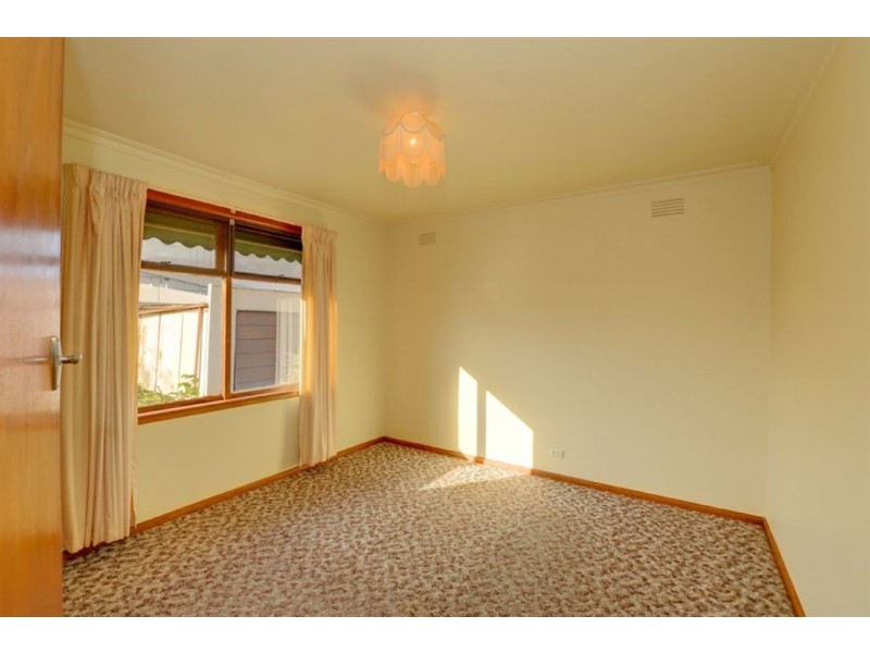 50 Grandview Grove, Wendouree VIC 3355