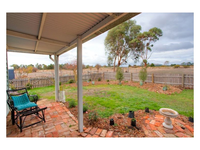 54 Carmody Drive, Creswick VIC 3363