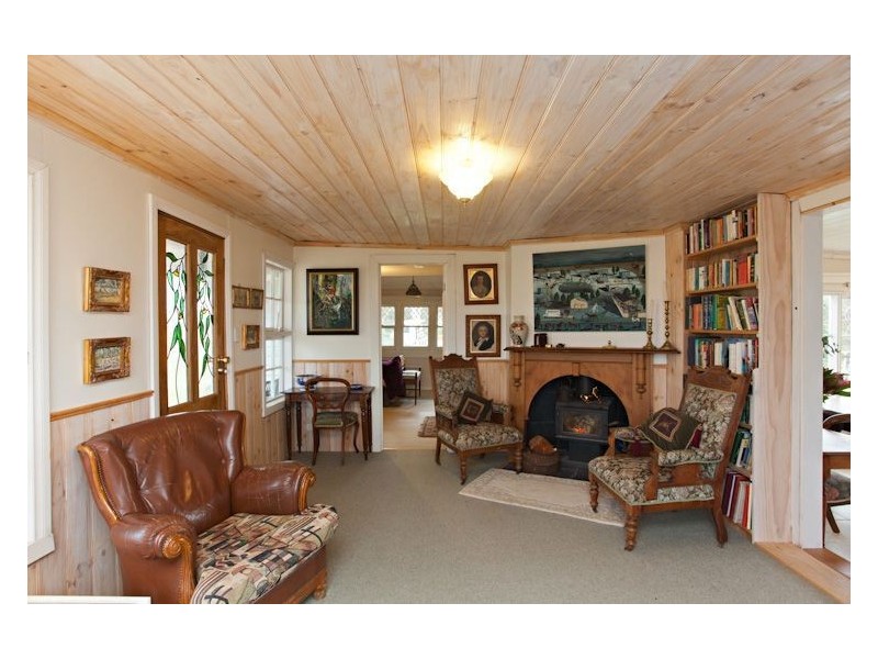 54 Carmody Drive, Creswick VIC 3363