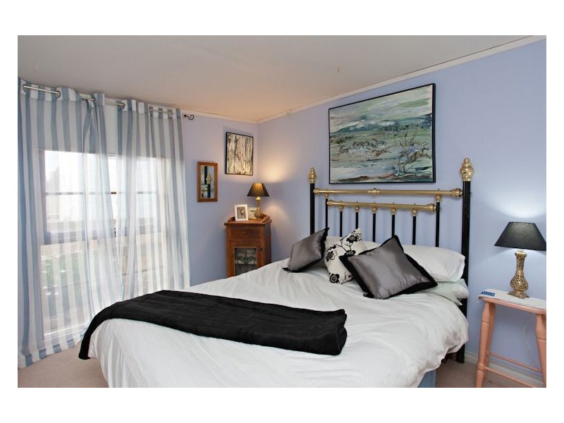 54 Carmody Drive, Creswick VIC 3363