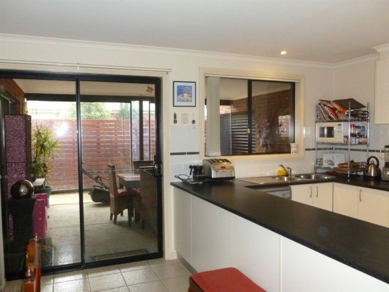 6 Hanwood Close, Delacombe VIC 3356