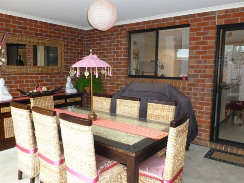 6 Hanwood Close, Delacombe VIC 3356