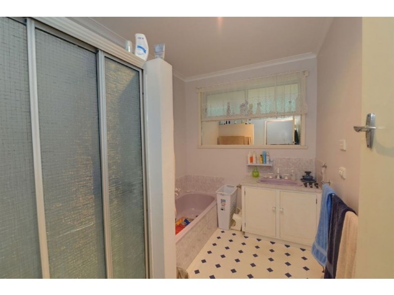 10 Stamford Street, Wendouree VIC 3355