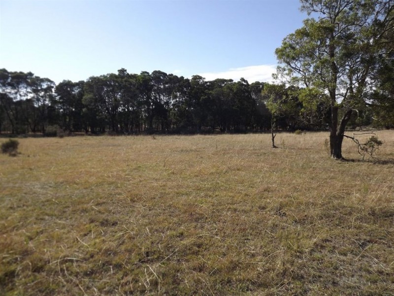 3 Inglewood Drive, Enfield VIC 3352