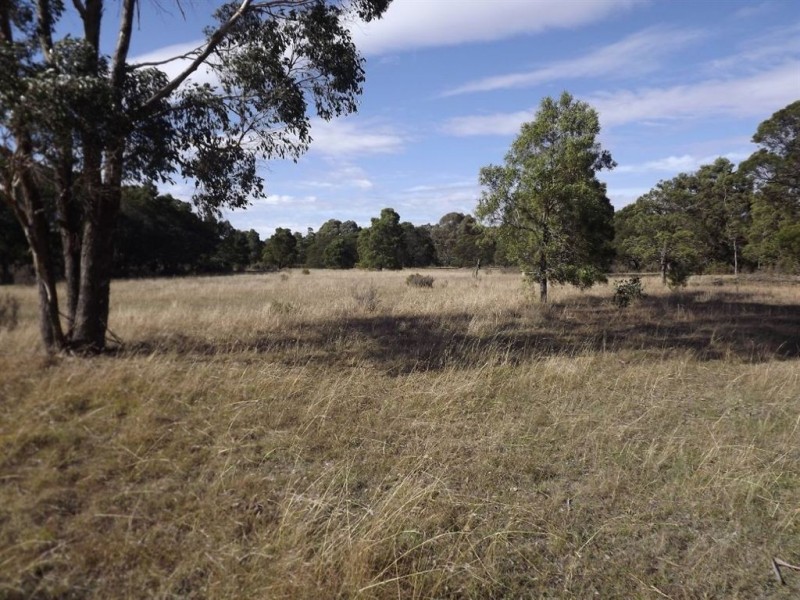 3 Inglewood Drive, Enfield VIC 3352