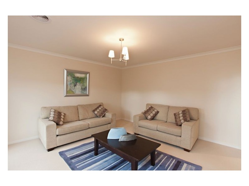 2 Rundell Place, Alfredton VIC 3350