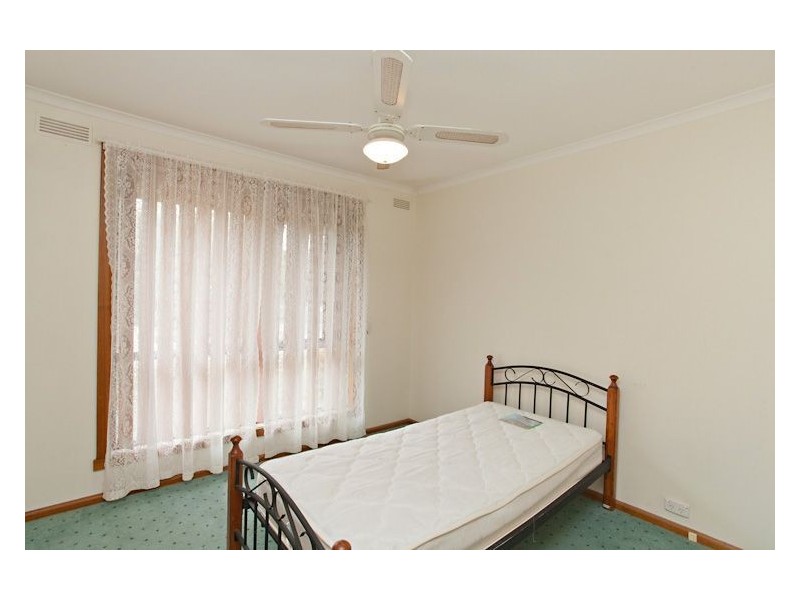 23 Whitelaw Avenue, Delacombe VIC 3356