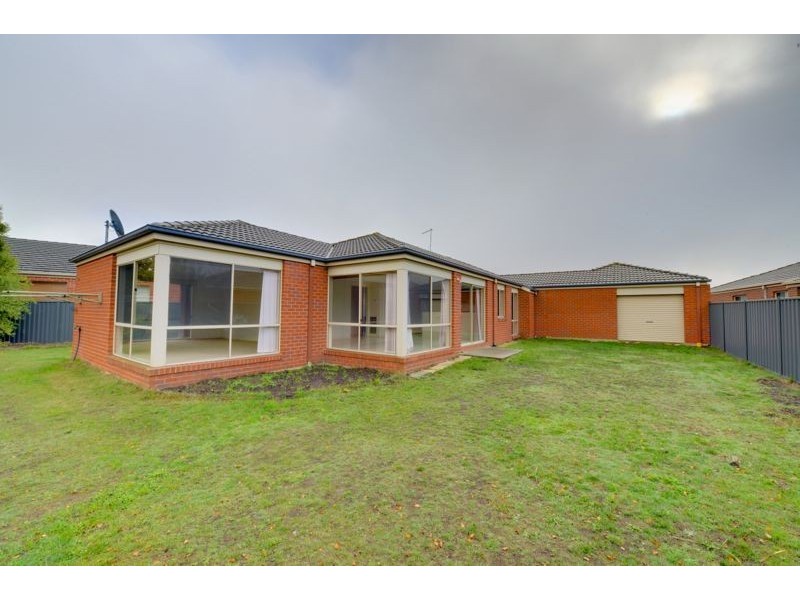 5 Leicester Court, Alfredton VIC 3350