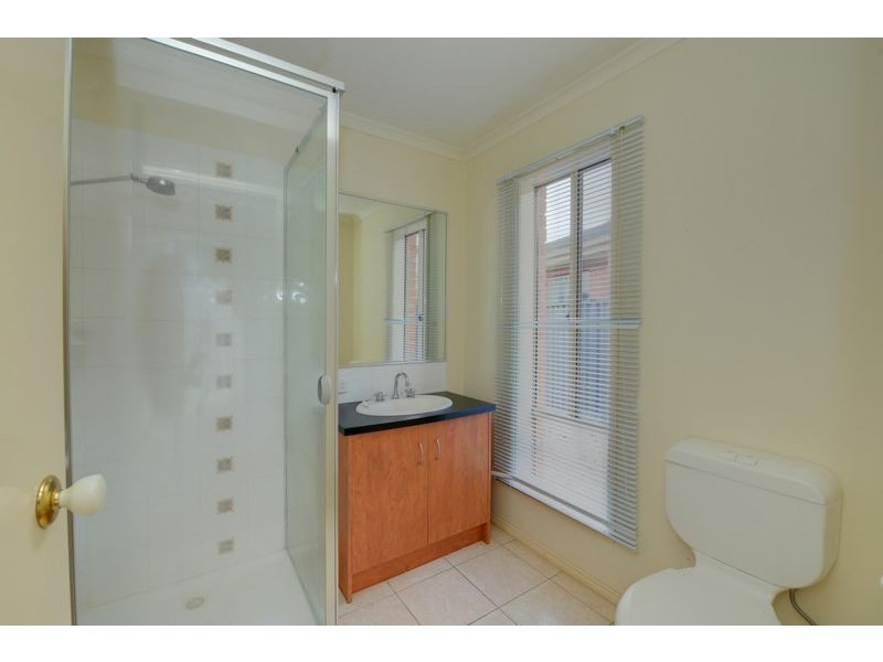 5 Leicester Court, Alfredton VIC 3350