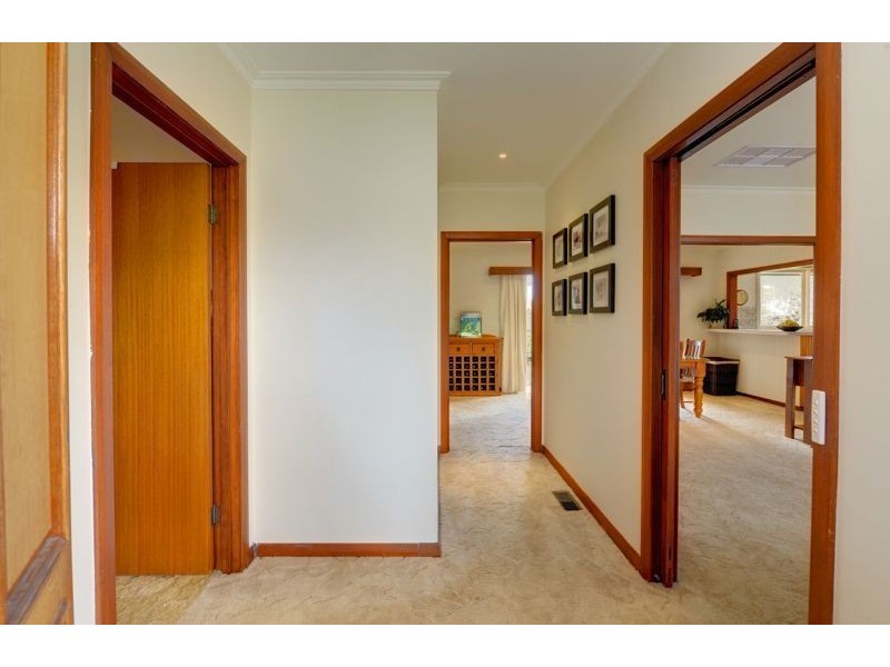 19 Club Crescent, Invermay Park VIC 3350