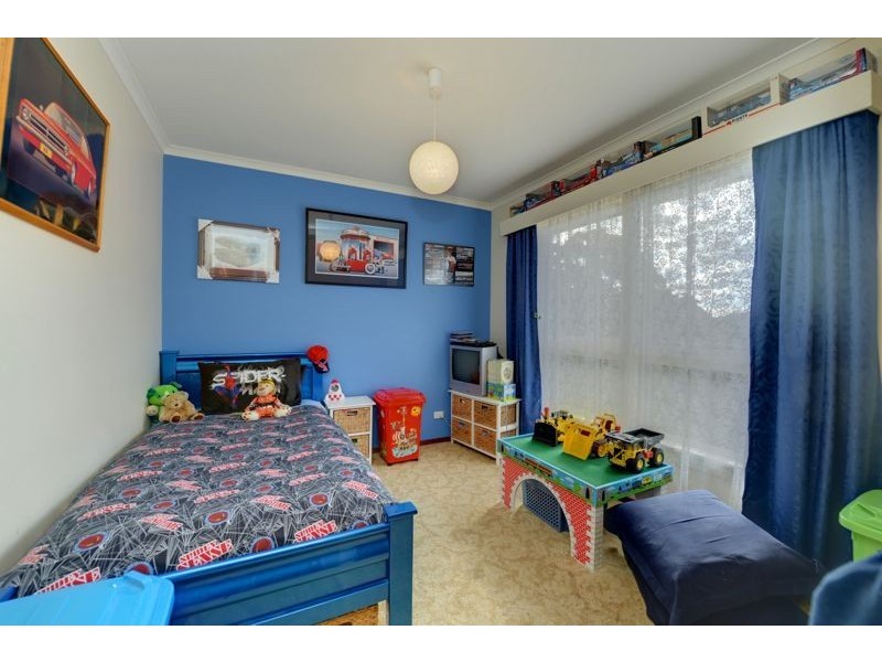 19 Club Crescent, Invermay Park VIC 3350