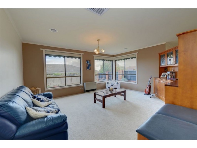 6 Lemeula Court, Invermay Park VIC 3350