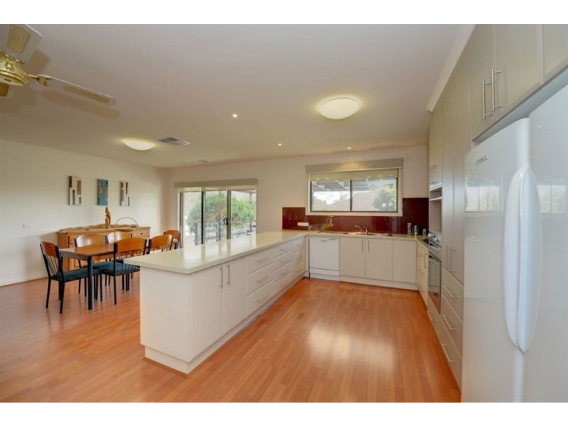 6 Lemeula Court, Invermay Park VIC 3350