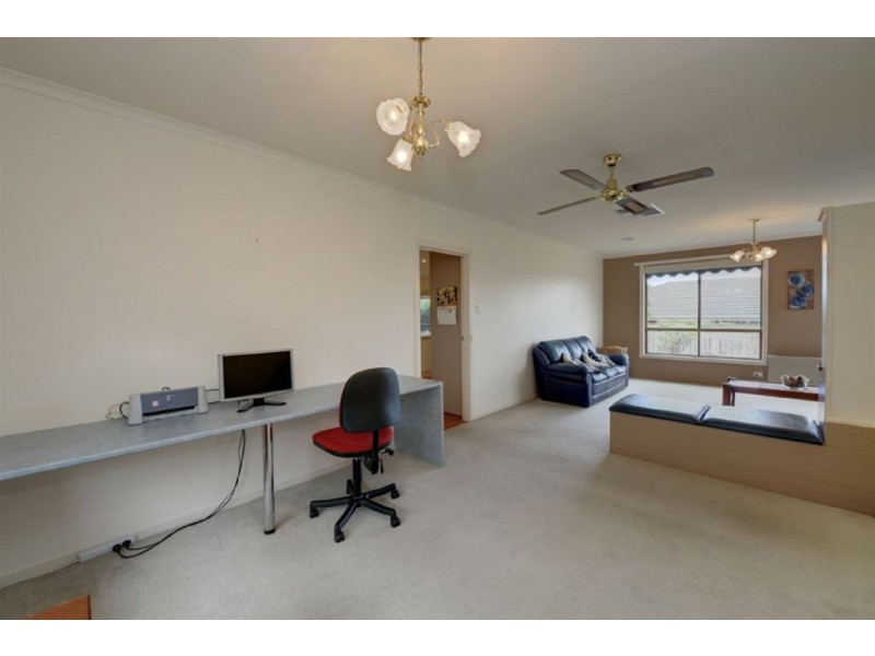 6 Lemeula Court, Invermay Park VIC 3350