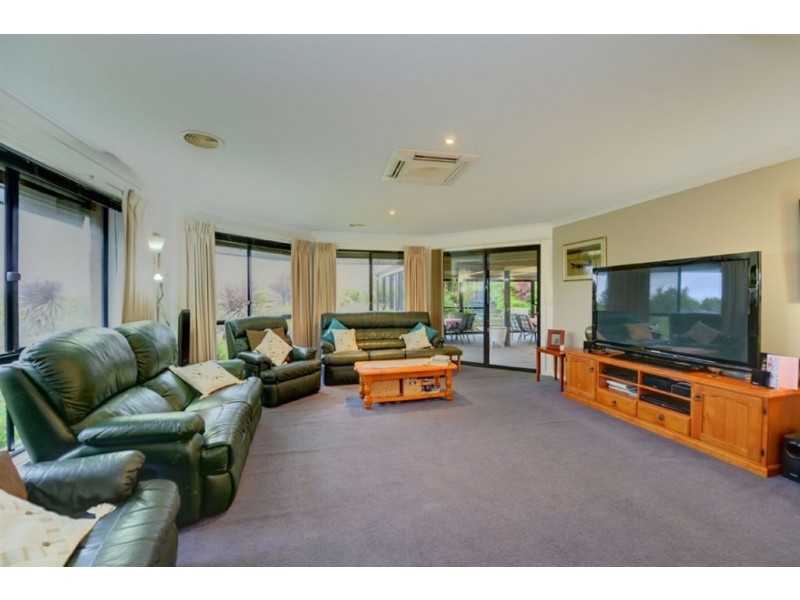 1014 Lal Lal Street, Buninyong VIC 3357