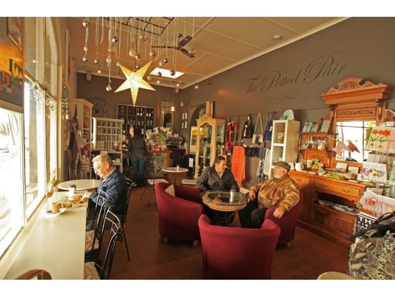 The Potted Pair Cafe, Lake Wendouree VIC 3350