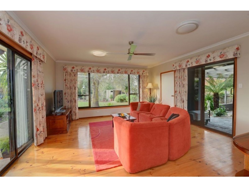 11 Woolway Court, Delacombe VIC 3356