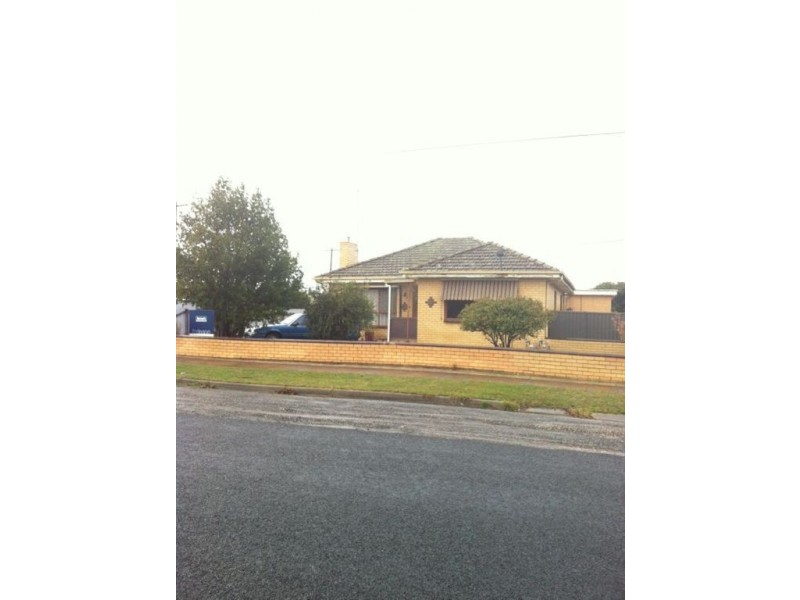 21 Albion Street, Sebastopol VIC 3356