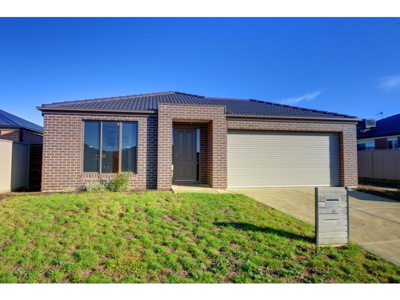 10 Deakin Drive, Delacombe VIC 3356