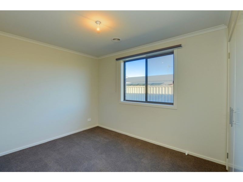 10 Deakin Drive, Delacombe VIC 3356