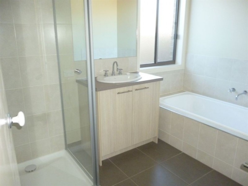 69B Dyson Drive, Alfredton VIC 3350