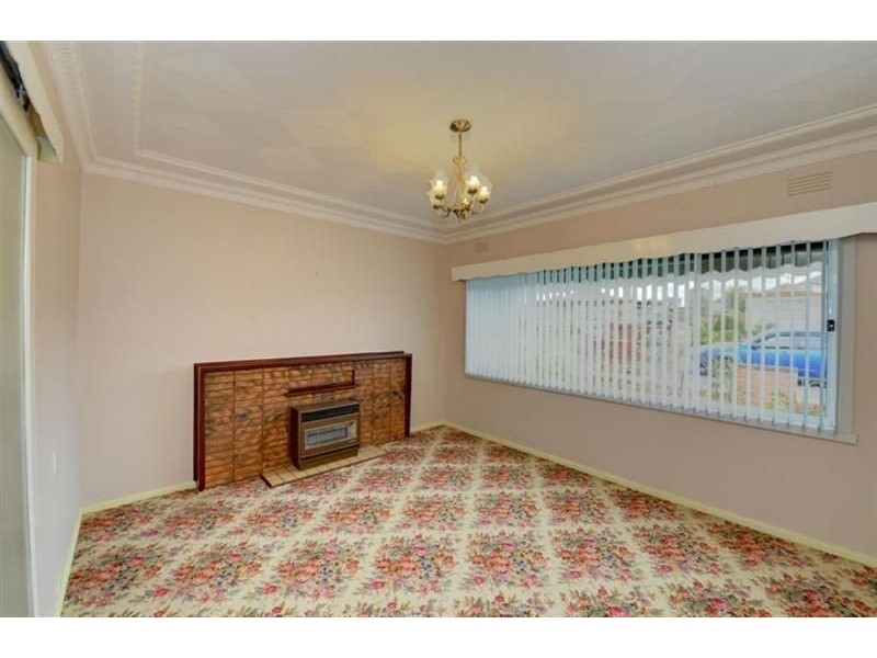 14 Grammar Street, Wendouree VIC 3355