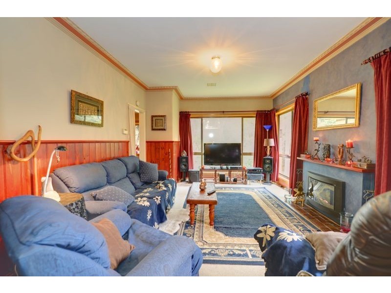 102 Daylesford Road, Brown Hill VIC 3350