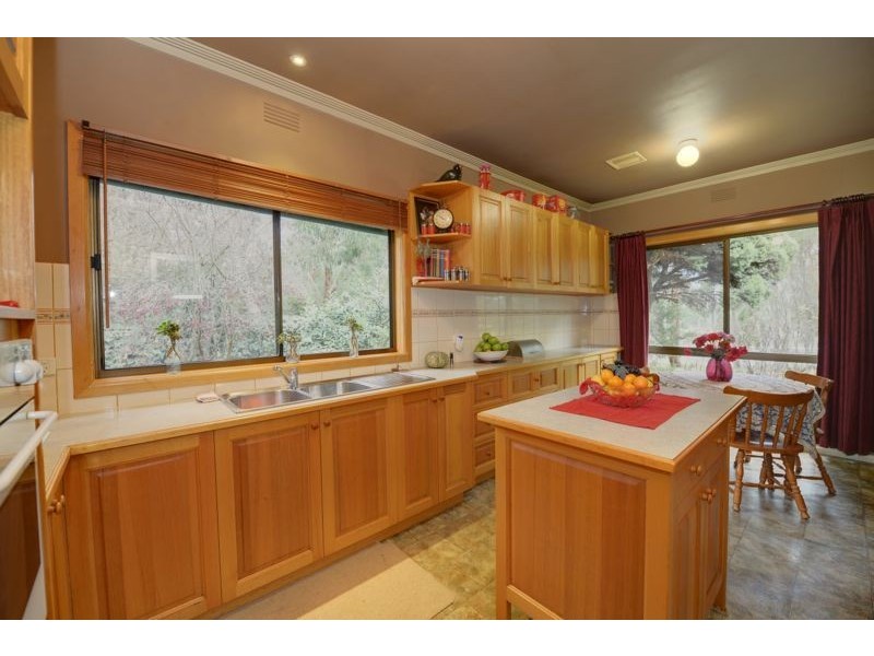 102 Daylesford Road, Brown Hill VIC 3350