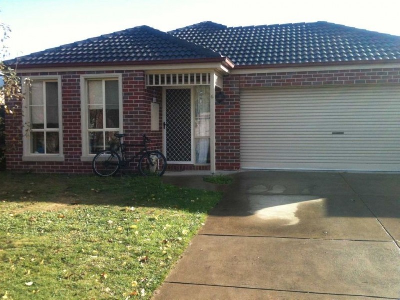 5 Parbury Avenue, Lake Gardens VIC 3355