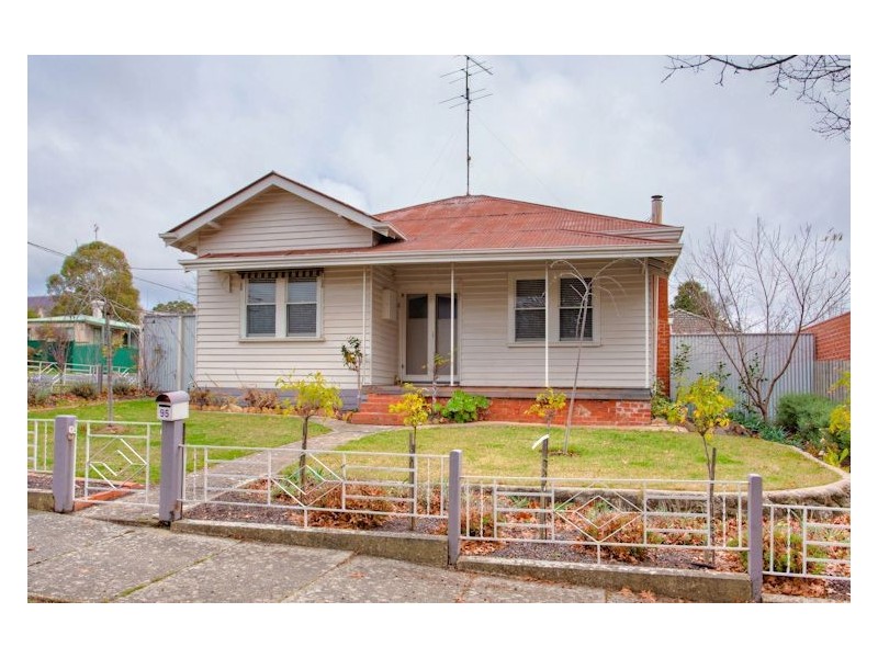 95 Napier Street, Creswick VIC 3363