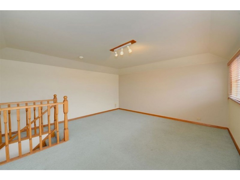 31 Yarrowee Street, Sebastopol VIC 3356