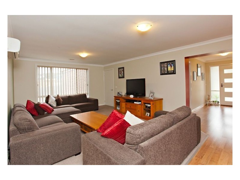 13 Delaland Avenue, Buninyong VIC 3357