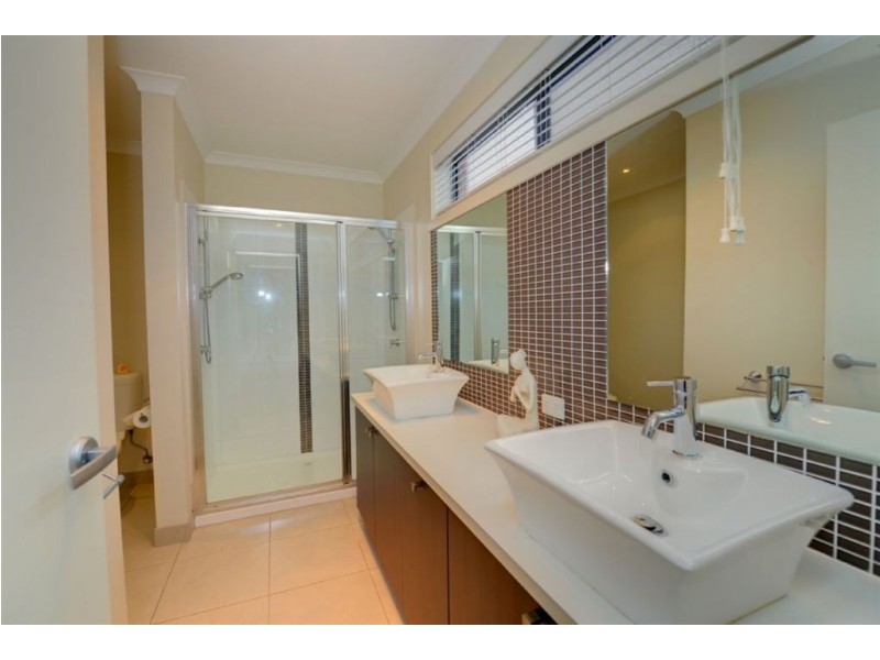 16 Zoe Drive, Mount Helen VIC 3350