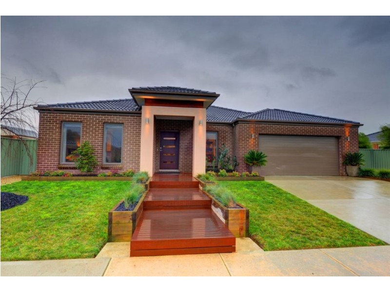 4 Hodge Street, Miners Rest VIC 3352