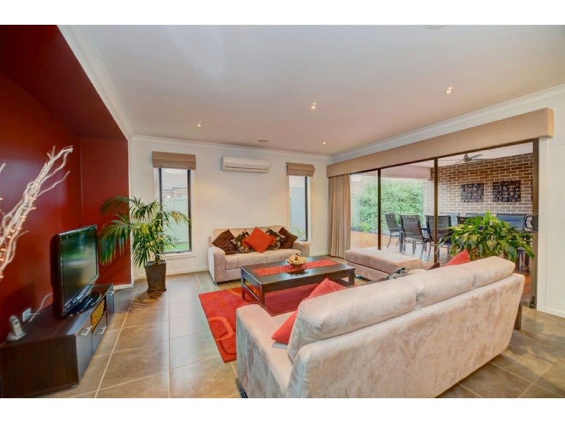 4 Hodge Street, Miners Rest VIC 3352