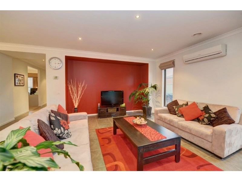 4 Hodge Street, Miners Rest VIC 3352