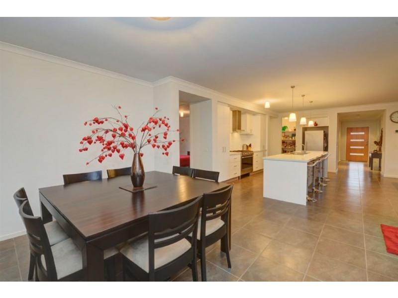 4 Hodge Street, Miners Rest VIC 3352