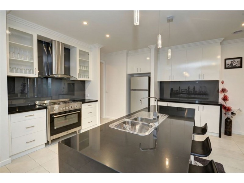 28 Warburton Drive, Alfredton VIC 3350