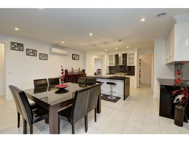 28 Warburton Drive, Alfredton VIC 3350