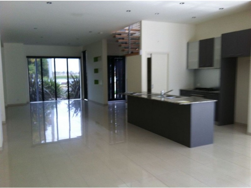 502 Wendouree Parade, Lake Wendouree VIC 3350