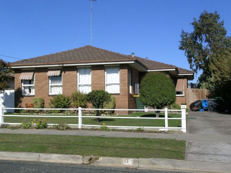 11 Romney Street, Wendouree VIC 3355
