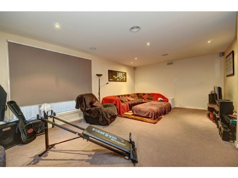 13 Belmar Crescent, Canadian VIC 3350