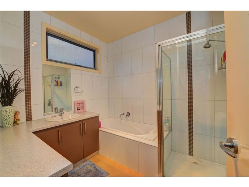 13 Belmar Crescent, Canadian VIC 3350