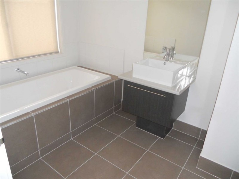 20 Oberon Street, Alfredton VIC 3350