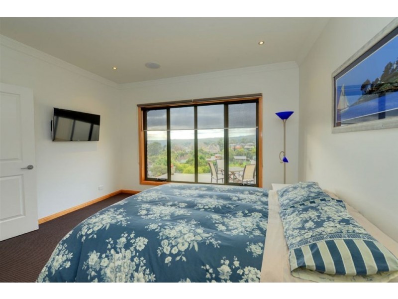 14 Herriott Street, Buninyong VIC 3357