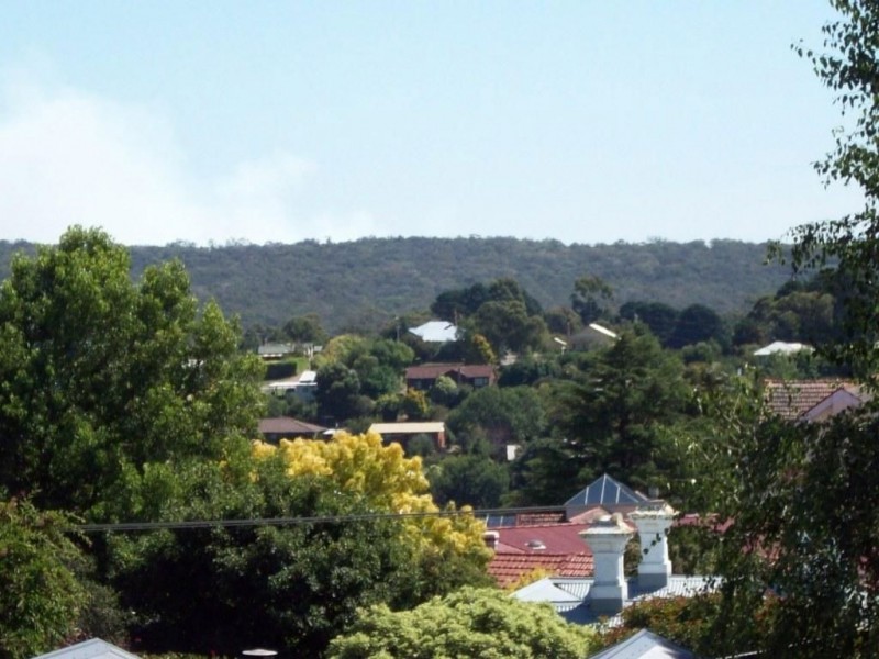 19 Jamieson St, Daylesford VIC 3460