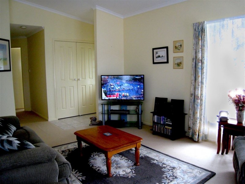 8/1 Greenmeadows Drive, Dahlsford Village, Port Macquarie NSW 2444