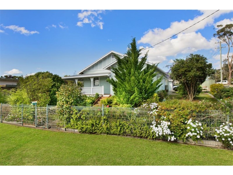 27 Macquarie Street, South Kempsey NSW 2440