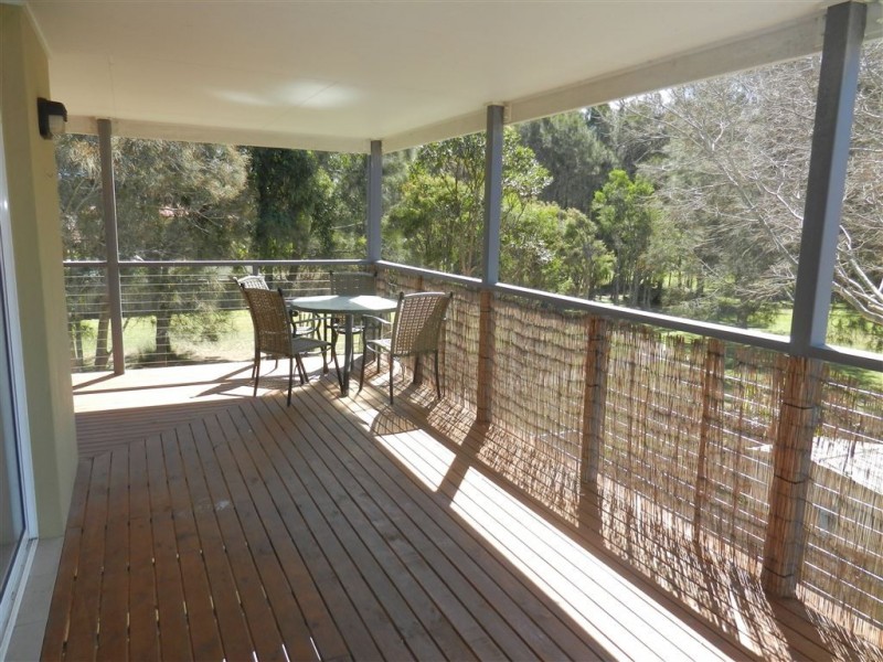 2/23 Fiona Crescent, Lake Cathie NSW 2445